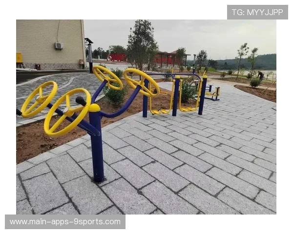 室外健身路径维护机制优化保障设备安全，室外健身路径器材图片